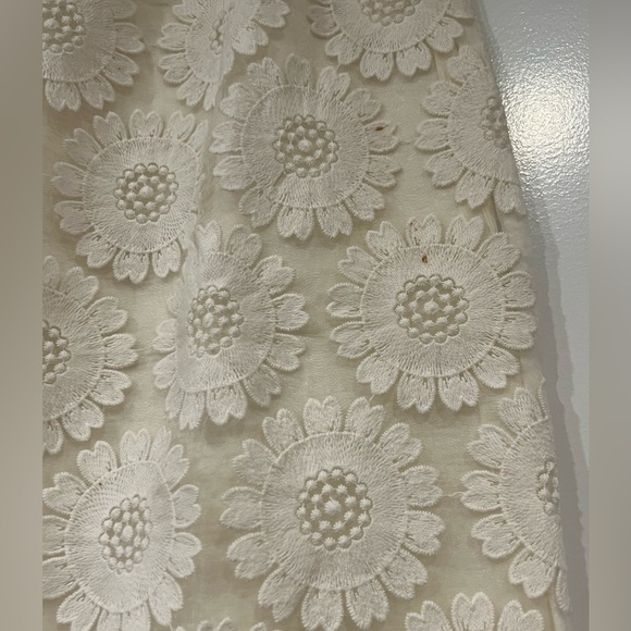 Baum und Pferdgarten Embroidered white midi skirt| Size 8 - Picture 4 of 6